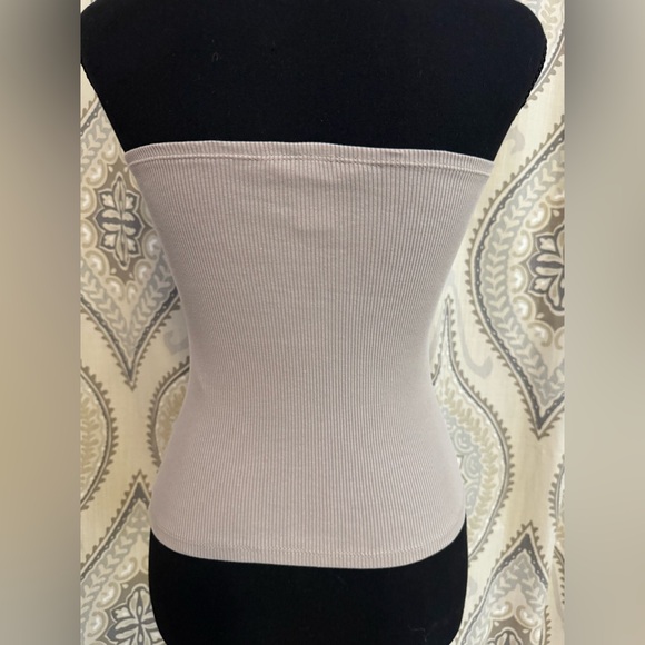 H&M Ribbed Strapless Tube Top - Picture 2 of 3